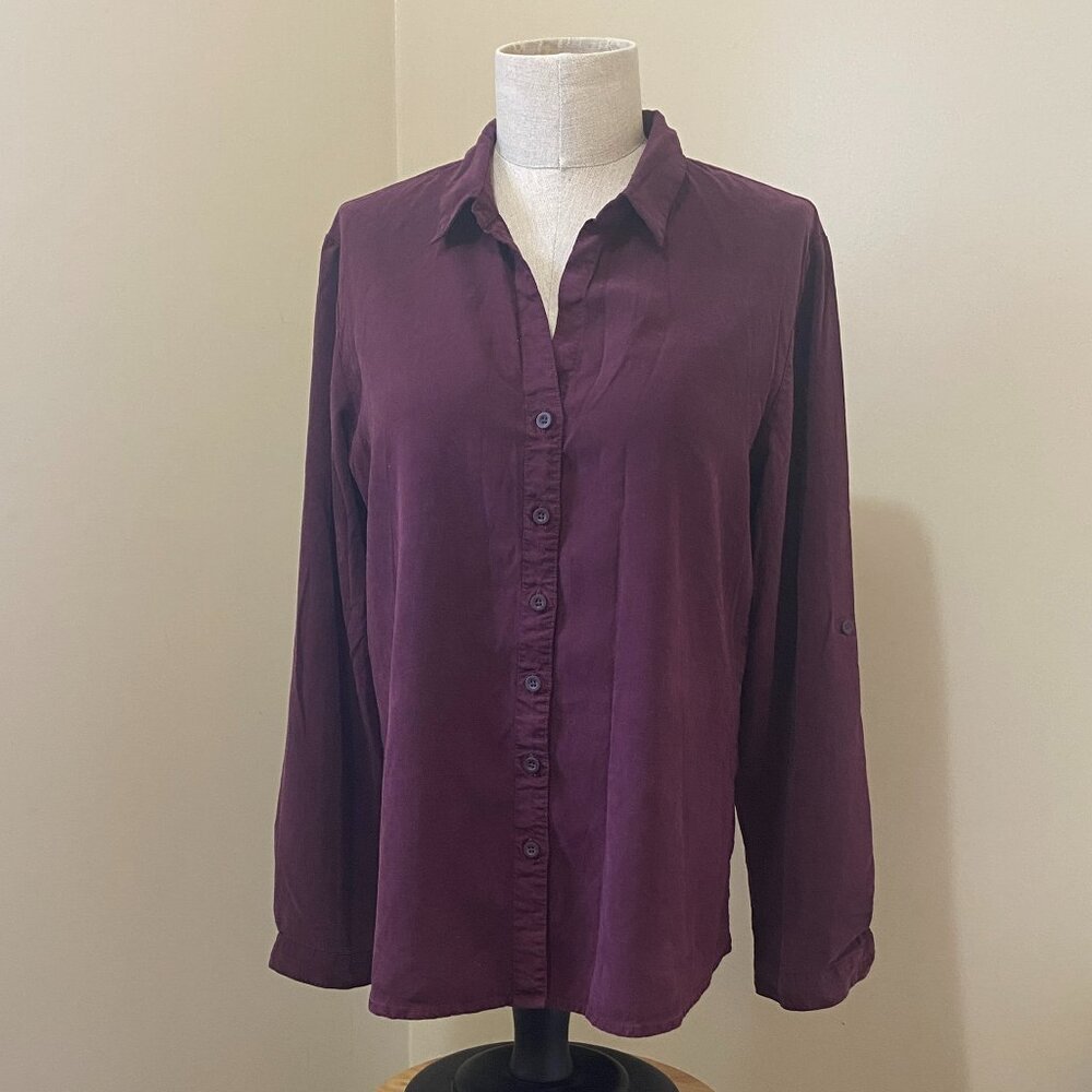 Plum "Matti M" Blouse, Buttery soft fabric, Medium